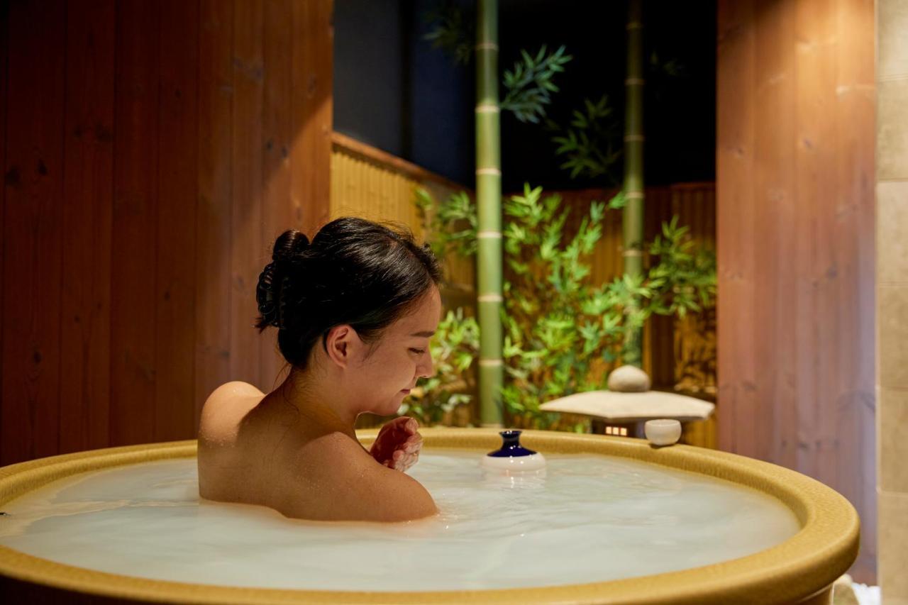 古今 天下茶屋 With A Private Parking Lot And A Half Open-Air Bath And Direct To Kix Villa Osaka Exterior photo